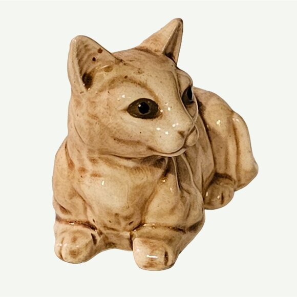 Vintage Porcelain Cat Figurine Made in Japan. Excellent Preowned Condition - Picture 7 of 12